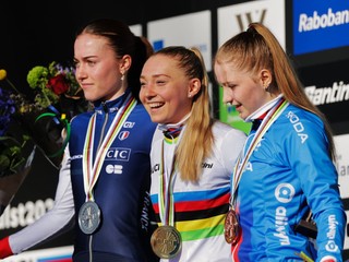 Češka Barbora Bukovská sa stala juniorskou majsterkou sveta v cyklokrose 2026.