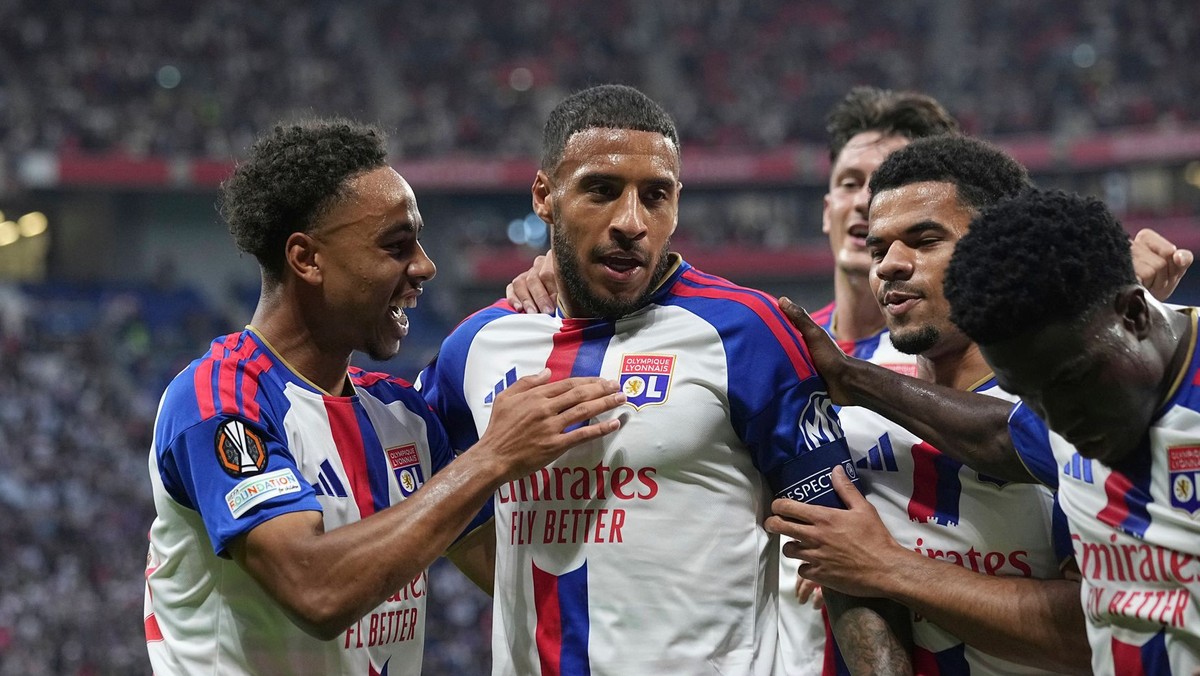 Corentin Tolisso oslavuje gól proti Crystal Palace.