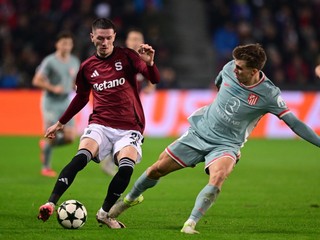 Momentka zo zápasu Sparta Praha - Atlético Madrid.