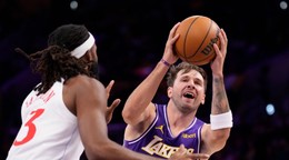 Luka Dončič v drese Lakers