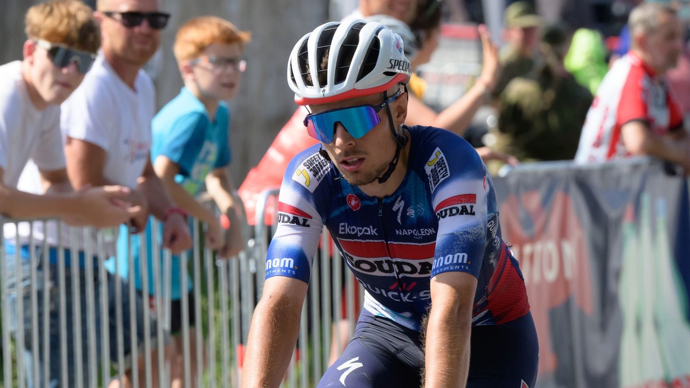 Slovenský cyklista Martin Svrček v drese tímu Soudal Quick-Step.