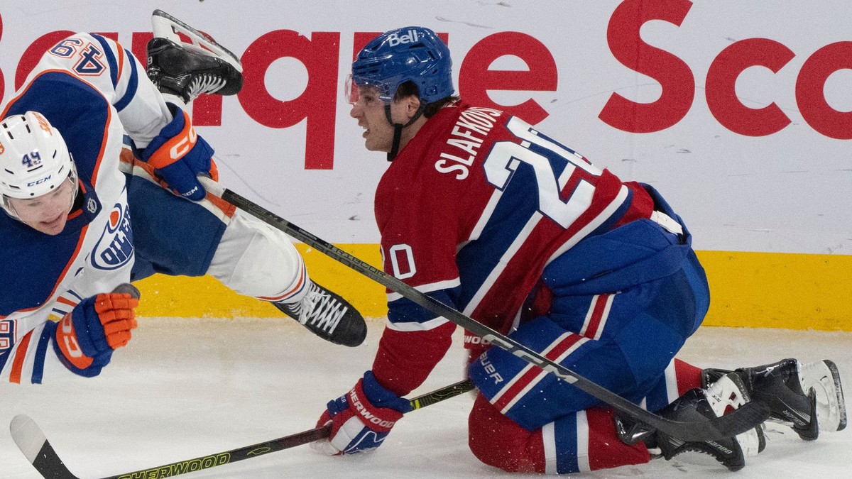 Juraj Slafkovský v zápase proti Edmontonu.