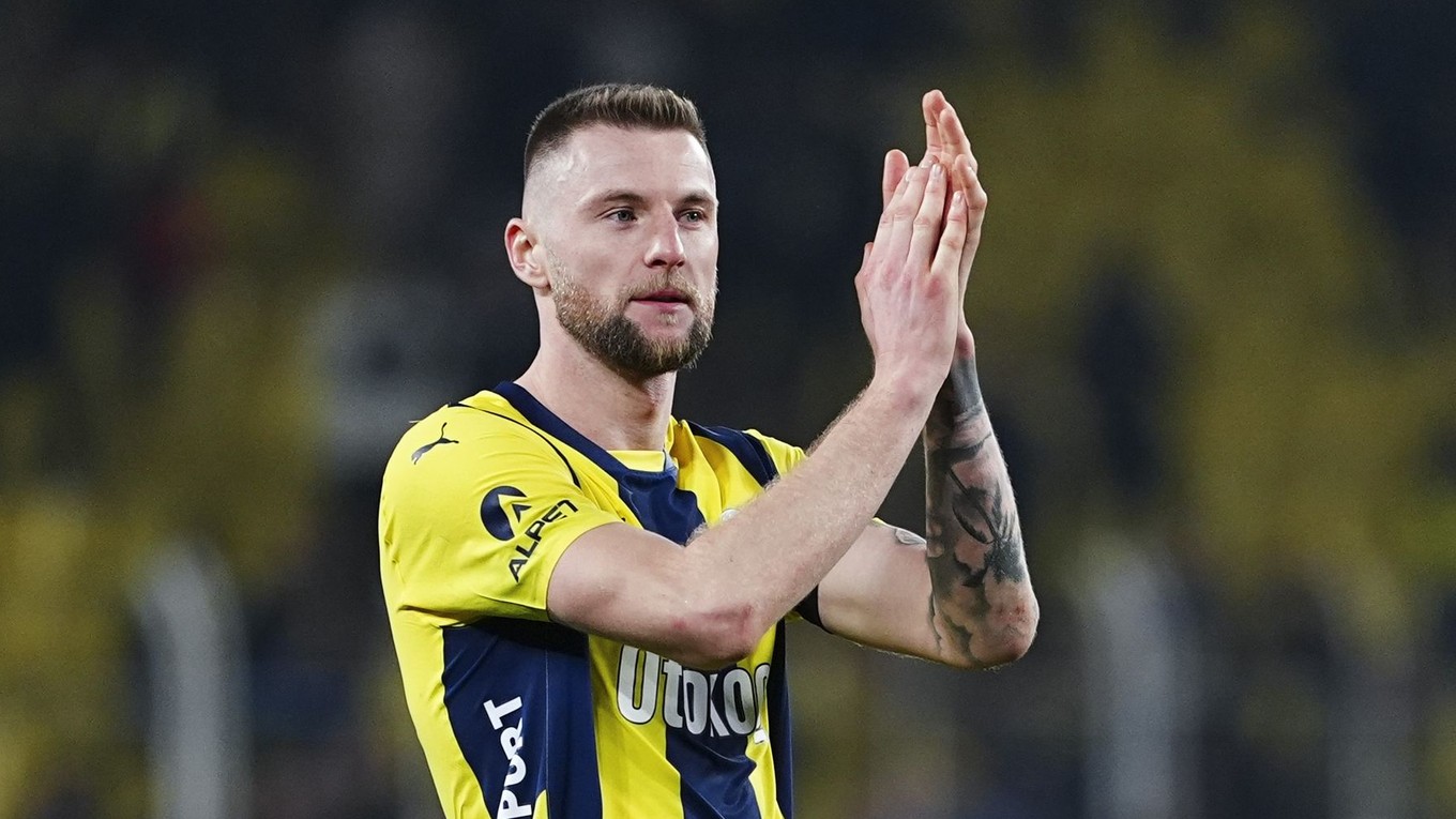 Milan Škriniar v drese Fenerbahce Istanbul.