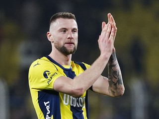 Milan Škriniar v drese Fenerbahce Istanbul.