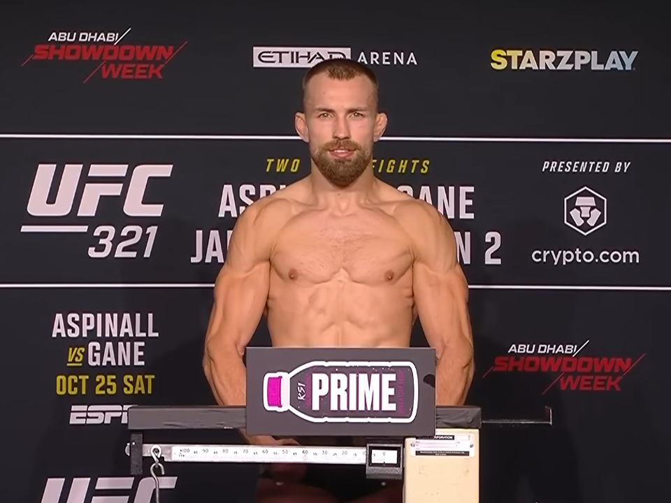 Ľudovít Klein na vážení.