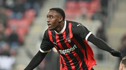 Idjessi Metsoko sa teší z gólu.