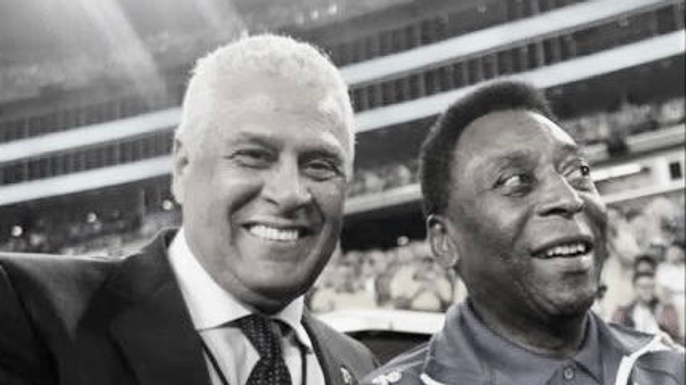 Roberto Dinamite a Pelé.