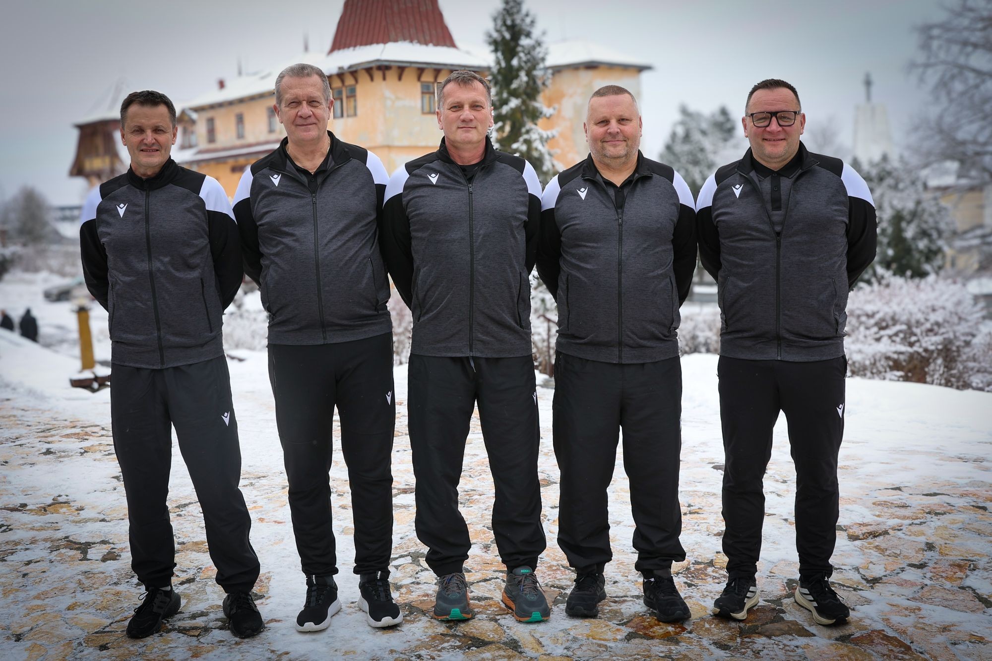 komisia rozhodcov.jpg