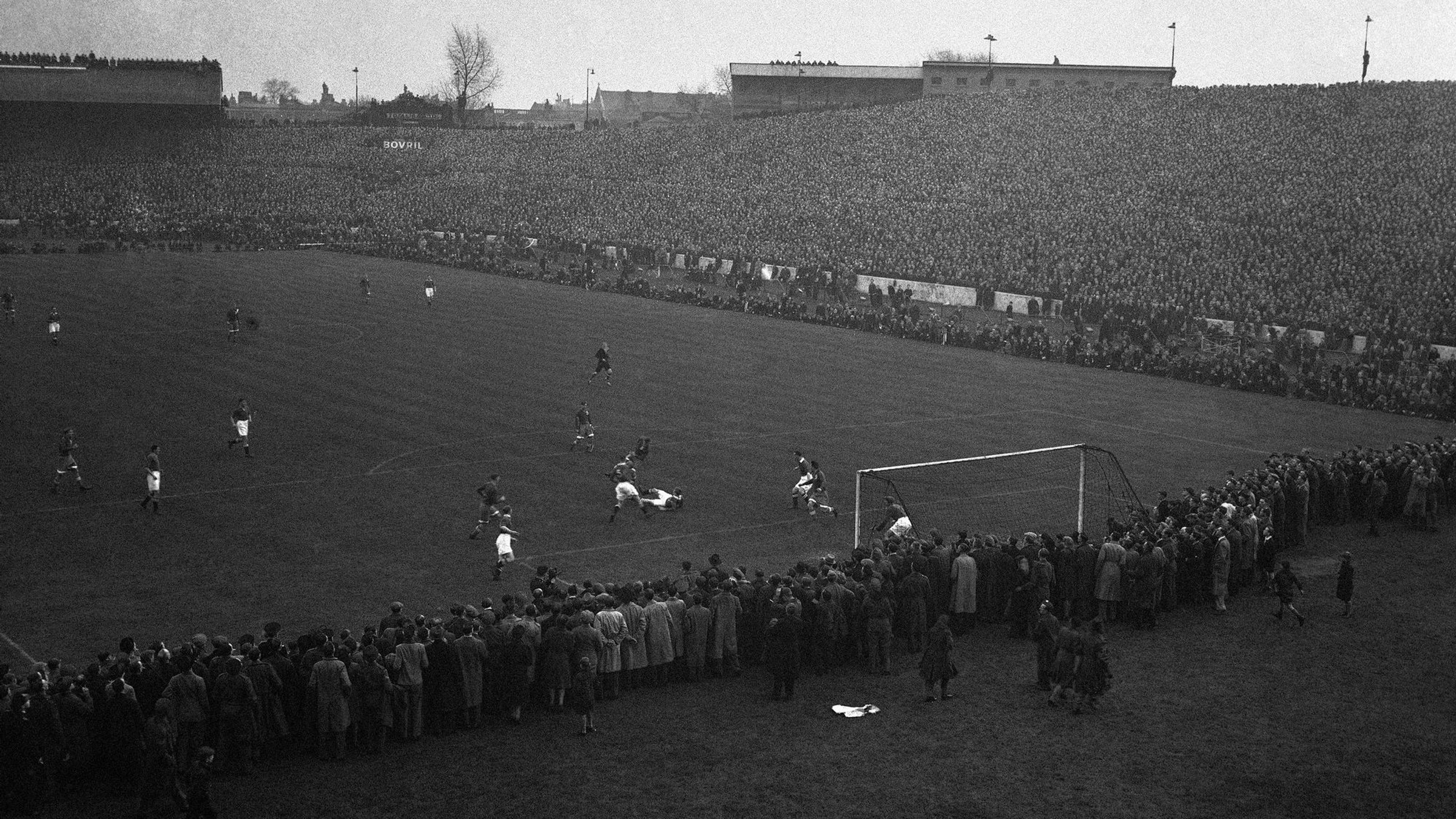 Momentka zo zápasu FC Chelsea - Dinamo Moskva 13. novembra 1945.