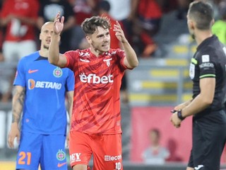 Andrej Fábry v drese UTA Arad.