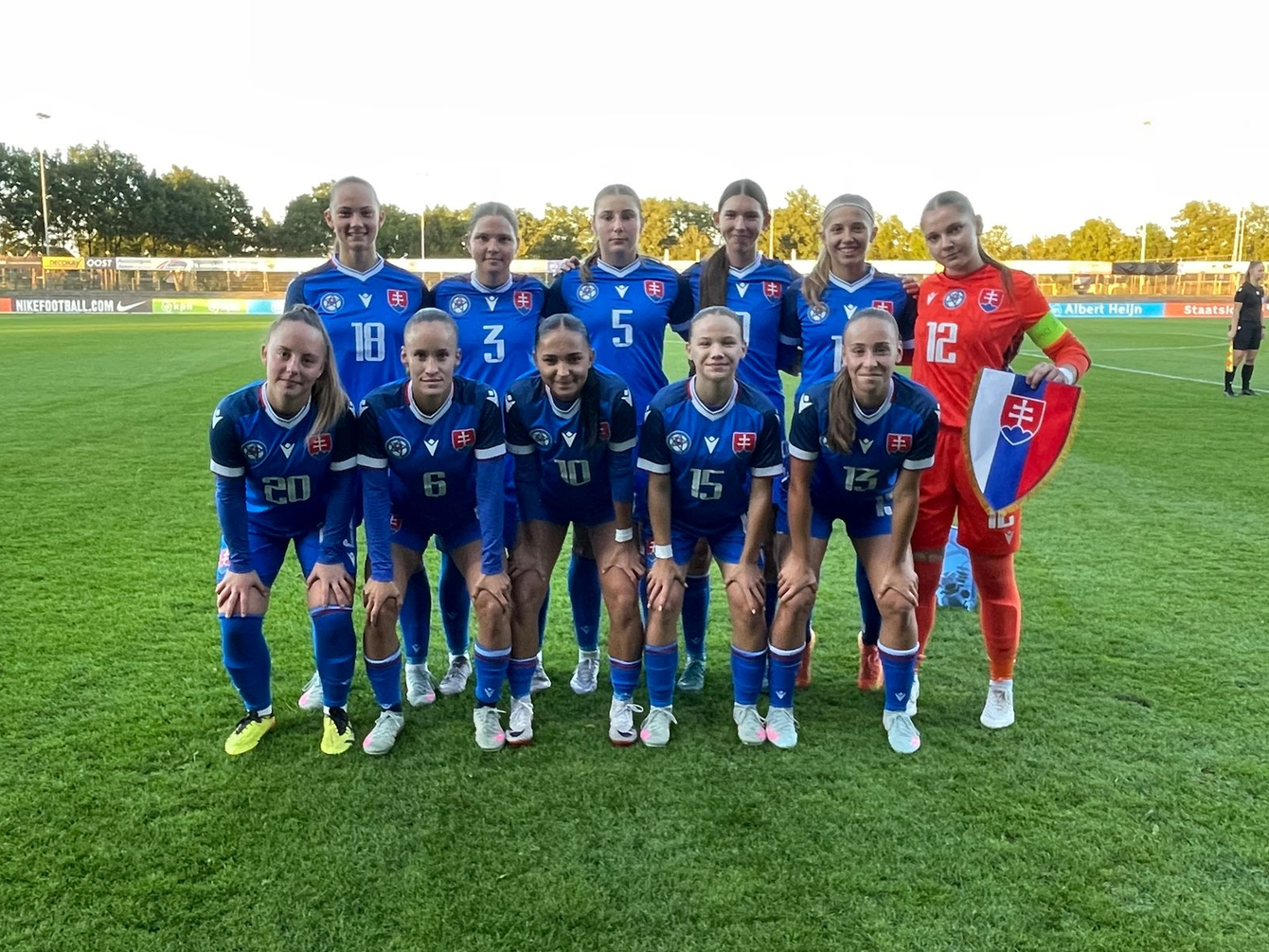 WU17 CZE SVK základná zostava - kvalifikácia ME 1 kolo.png