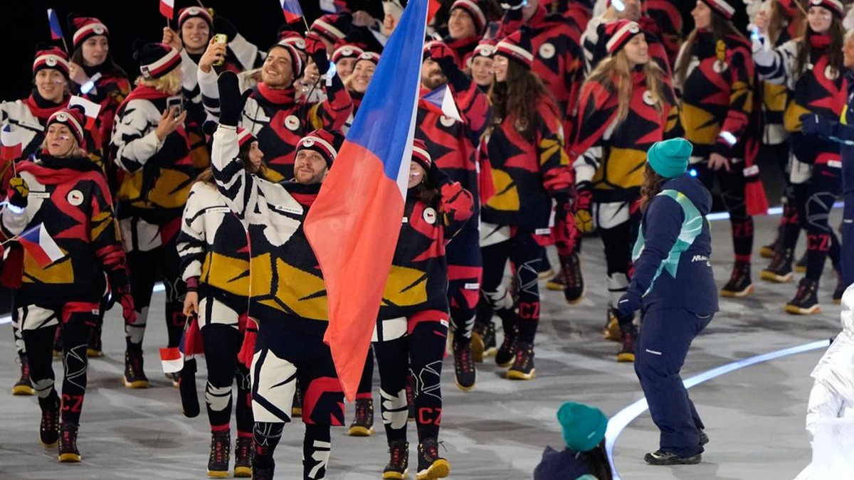 Česká výprava počas otváracieho ceremoniálu ZOH 2026. 