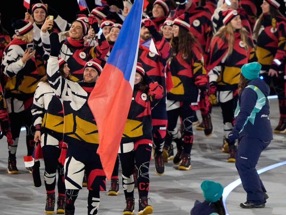 Česká výprava počas otváracieho ceremoniálu ZOH 2026. 