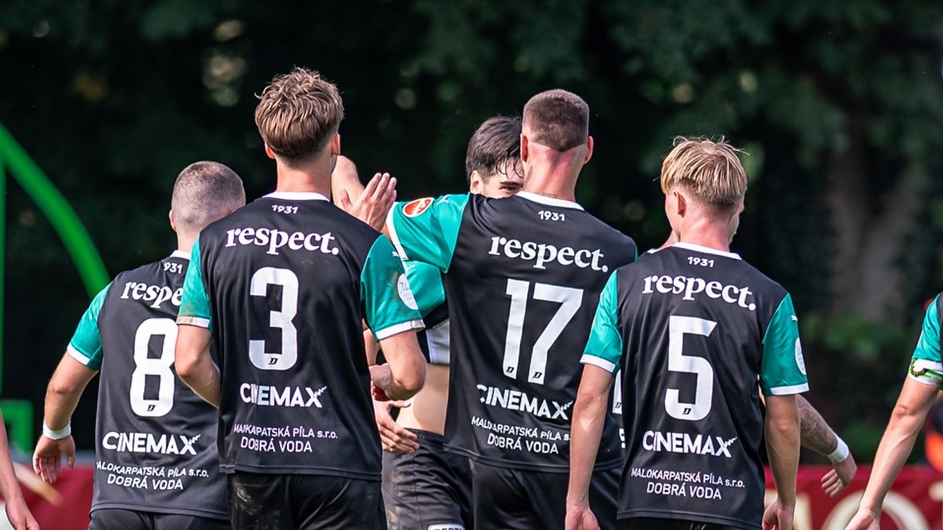 Futbalisti OFK Dynamo Malženice.