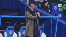 Tréner Liam Rosenior.