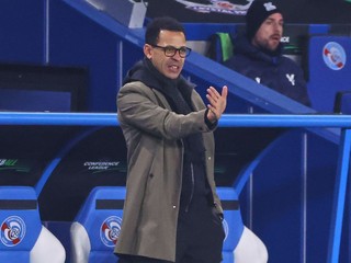 Tréner Liam Rosenior.