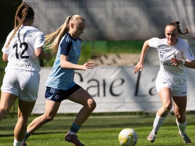 slovan myjava ženy f.jpg