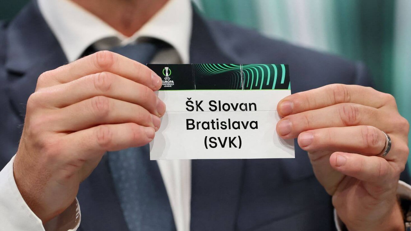 Vladimír Šmicer vyžreboval majstra Slovenska ŠK Slovan Bratislava. 