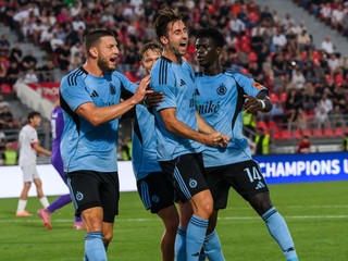 Na snímke zľava Kevin Wimmer (Slovan), Andraž Šporar (Slovan) a Alasana Yirajang (Slovan) sa tešia z gólu