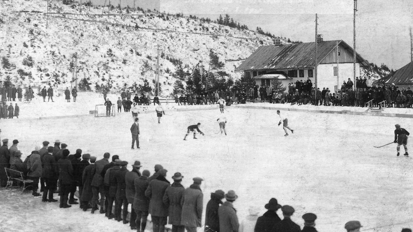 Zápas v Starom Smokovci počas ME v hokeji 1925.