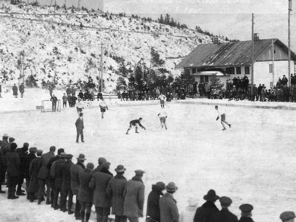 Zápas v Starom Smokovci počas ME v hokeji 1925.