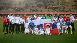 Radosť slovenských futbalistov do 21 rokov po víťazstve nad Španielskom (21.3.2024)