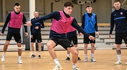Snímka z tréningu slovenskej futsalovej reprezentácie v príprave na medzinárodný turnaj Futsal Fever Days v Šamoríne (11.4.2024).