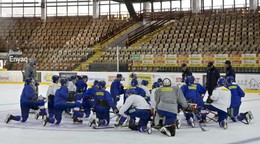 Hokejová reprezentácia Slovenska na tréningu počas prípravy na MS 2024