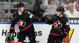 Gólové oslavy Bowena Byrama v zápase Kanada - Rakúsko na MS v hokeji 2024.