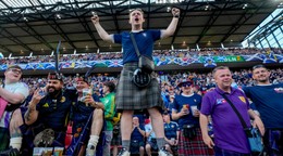 Škótski fanúšikovia počas zápasu Škótsko - Švajčiarsko na EURO 2024.