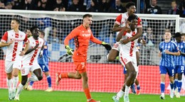 Chinonso Emeka, Rahim Ibrahim a brankár Matúš Sláviček sa tešia po strelenom góle v zápase ŠK Slovan Bratislava - AS Trenčín v 10. kole Niké ligy.