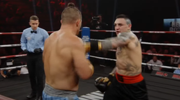 Boráros v ringu na akcii HELL Boxing Kings.
