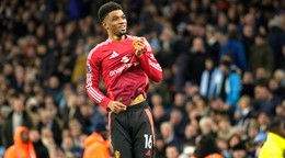 Amad Diallo sa teší po strelenom góle v zápase Manchester United - Manchester City v 14. kole Premier League