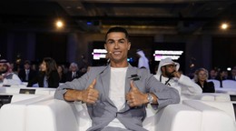 Cristiano Ronaldo počas vyhlasovania ankety Globe Soccer Awards 2025 v Dubaji.