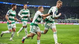 Tomáš Bobček (vpravo) sa raduje z gólu