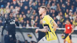 Milan Škriniar pri debute v drese Fenerbahce Istanbul.