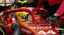 Lewis Hamilton počas kvalifikácie na Veľkú cenu Veľkej Británie.