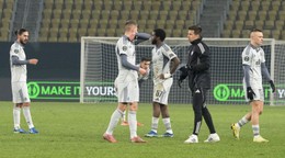 Futbalisti Slovana Bratislava po prehre.
- šport
- futbal
- SR
- KL
- 5.kolo
- Škendija
- Slovan