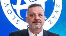 Peter Palenčík počas volebnej konferencie SFZ v Bratislave 27. februára 2026.