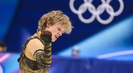 Ilia Malinin počas krátkeho programu mužov na XXV. zimných olympijských hrách v Miláne.