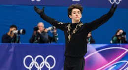 Slovenský krasokorčuliar Adam Hagara počas voľnej jazdy mužov na zimných olympijských hrách v Miláne. 