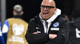 Na snímke tréner slovenskej futbalovej reprezentácie Francesco Calzona počas semifinále európskej baráže MS 2026 Slovensko - Kosovo.