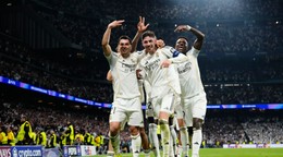 Federico Valverde s kapitánskou páskou. 