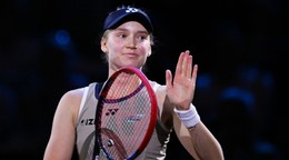 Jelena Rybakinová sa raduje po víťazstve