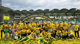 Hráči Žiliny po víťazstve vo finále Slovnaft Cupu medzi MŠK Žilina - FC Košice.