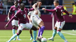 Momentka zo zápasu Burnley - Aston Villa