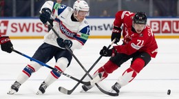 Petter Vesterheim z Nórska a Macklin Celebrini z Kanady na MS v hokeji 2026.