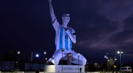 Socha Lionela Messiho.