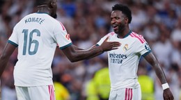 Ibrahima Konate a Vinicius Junior