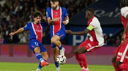 Hráči PSG a Monaca.